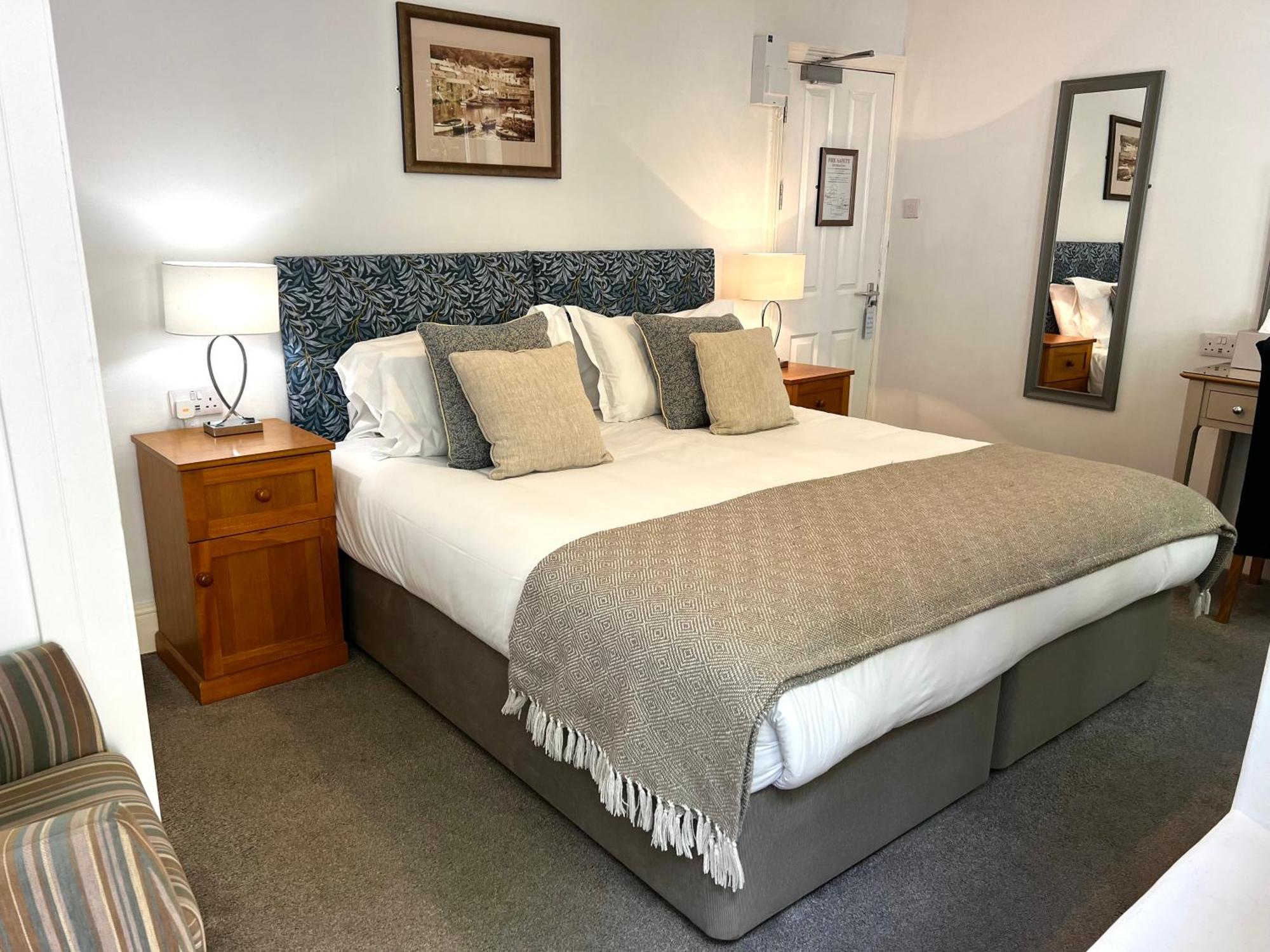 The Claremont Hotel-Adult Only Polperro Bagian luar foto